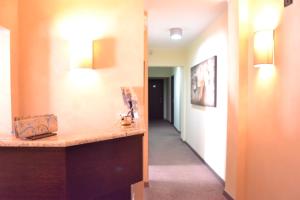 Foto Roomas asuva majutusasutuse Hotel Nautilus galeriist