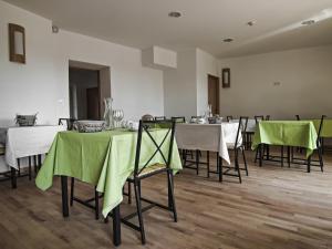Restaurace v ubytování Hotel Galilee
