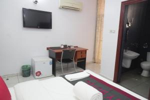 Ένα μπάνιο στο AOTEL HOTEL Ikeja