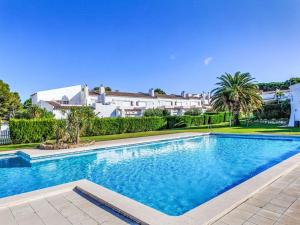 Bazén v ubytovaní Holiday Home La Reserva I by Interhome alebo v jeho blízkosti