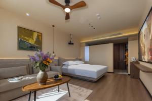 Gallery image of Lijiang BYW Mount View INN in Lijiang