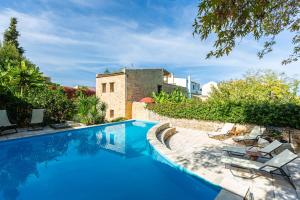 Πισίνα στο ή κοντά στο Villa Svega