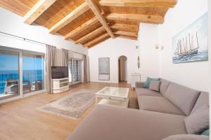 Olive Resort & Villas的休息区