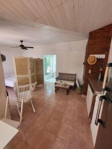 a living room with a couch and a table at Las Libélulas in Verónica