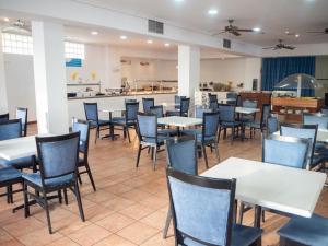 Restaurace v ubytování BLUESEA Apartamentos Callao Garden