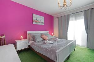 Postel nebo postele na pokoji v ubytování Holiday Home Vlady by Rent Istria