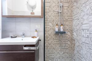 Bilik mandi di Casina Soleggiata +39 gambar