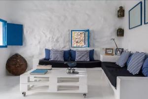 Posedenie v ubytovaní Seaside Villa La Graciosa