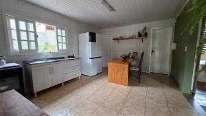 Afbeelding uit fotogalerij van Casa das Plantas in Gravatal