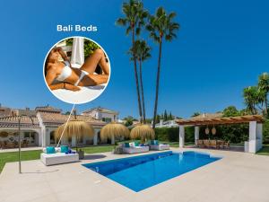 Bazén v ubytování VACATION MARBELLA I Villa Sirio, Golf-Front Villa, Private Heated Pool, Privacy, 10 min from Puerto Banus nebo v jeho okolí