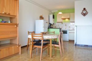 Kuchyň nebo kuchyňský kout v ubytování Appart 2 pièces - cabine 6 couchages BANYULS SUR MER BN130-B41 + 10 fotografií