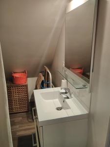 Koupelna v ubytování Chambre au calme Arradon