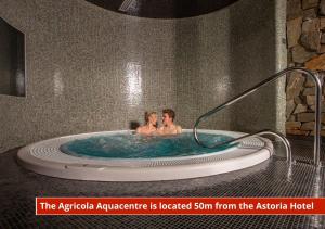 אורחים שוהים ב-Hotel Astoria