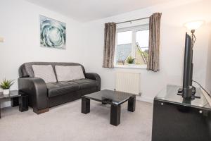 Χώρος καθιστικού στο Doultons House Sleeps 5 in 2 Bedrooms Wifi Parking