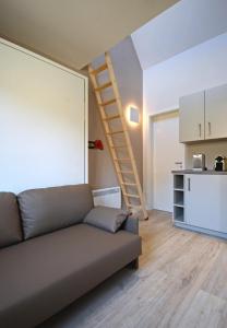 Kuchyň nebo kuchyňský kout v ubytování Typ C2 Mini Lodge - Kalama Beach Park 2