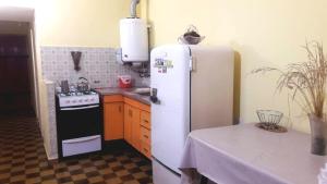 Η κουζίνα ή μικρή κουζίνα στο Casita Mar del Tuyù