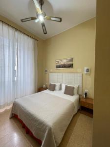 Posteľ alebo postele v izbe v ubytovaní Guest House Meret + 37 fotografií