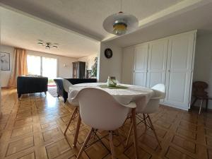 A seating area at Apartment in Swiss Chalet Träumli