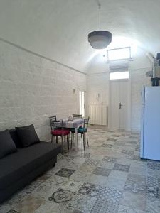 A kitchen or kitchenette at Al Console Le Dimore Apartment