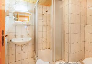 A bathroom at Edelweißhof