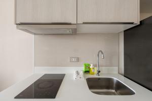 Billede fra billedgalleriet på Luxury Condo Libary Pool Gym BTS King Bed i Bangkok