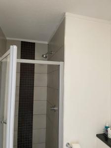 Ένα μπάνιο στο Dmn City Junction Apartments