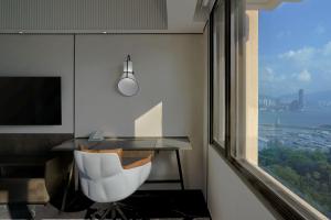 Televisyen dan/atau pusat hiburan di The Park Lane Hong Kong, Autograph Collection