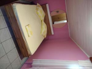 Postel nebo postele na pokoji v ubytování Apartments Lukovac