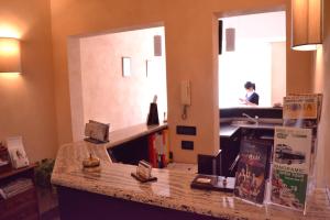 Foto Roomas asuva majutusasutuse Hotel Nautilus galeriist