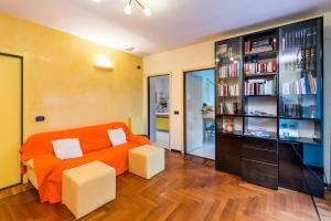 Χώρος καθιστικού στο 5 Terre Shuttle Villa Maremonti with Pool 8guests