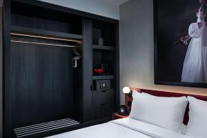 Letto o letti in una camera di Radisson RED Galway