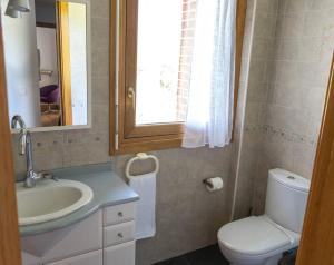 Łazienka w obiekcie EARRA - Villa Eki - 2 garajes, playa a 7 min a pie