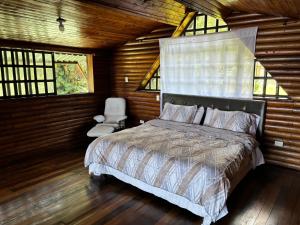 Gambar di galeri bagi Chalet con jacuzzi en Dapa di Dapa