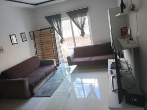 Khu vực ghế ngồi tại Girls Only Shared Room Gzira #3
