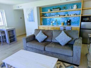 Posezení v ubytování Shell Island Resort - All Oceanfront Suites