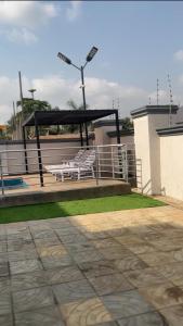 Gallery image of Luxecom Apartments in Ashalebotwe