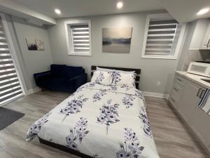 Letto o letti in una camera di Ravine Retreat - 3RM Suite, 2BD, 1 WR, Pool, Sauna