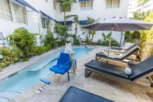 Bazén v ubytování Oceanside Hotel and Suites nebo v jeho okolí