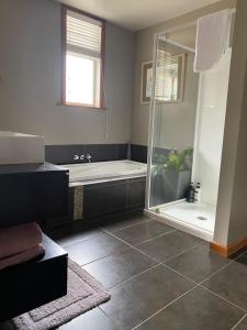 Koupelna v ubytování Adventure B&B