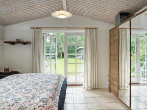 Holiday home Helsinge客房内的一张或多张床位