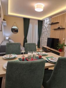 تلفاز و/أو أجهزة ترفيهية في Apartman Silvija 2 Divčibare