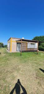 Το κτήριο όπου στεγάζεται  η παραθεριστική κατοικία