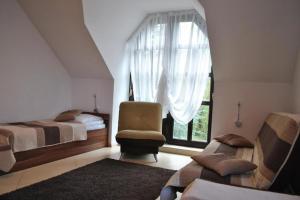 Χώρος καθιστικού στο Villa in Brenna near Ski Lifts & Pool +27 φωτογραφίες