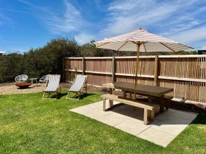 Magpie Sands - Coastal Escape & Wine Country - Beachside Getaway外面的花园
