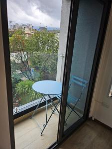 Rõdu või terrass majutusasutuses Mini suite cerca del parque La Carolina Quito