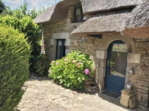 Vonkajšia záhrada v ubytovaní Maison paisible à Moëlan-sur-Mer avec jardin et barbecue + 8 fotografií