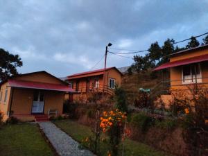 Gedung tempat farm stay berlokasi