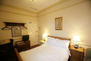 Η κουζίνα ή μικρή κουζίνα στο Bellevue Guest House +29 φωτογραφίες
