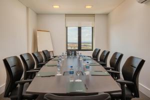 Área de negócios e/ou sala de conferências em Linx Confins