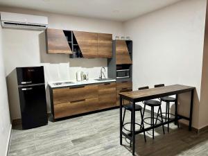 Fotografie z fotogalerie ubytování Eagle Stays Aruba-NEW Luxury, Cozy & Spacious Studio Near Eagle Beach! v destinaci Oranjestad + 27 fotografií